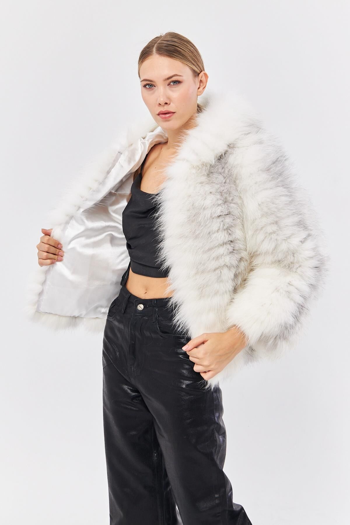 DERİNSS DKA0345 Beyaz Frost Hakiki Kürk Kadın Mont